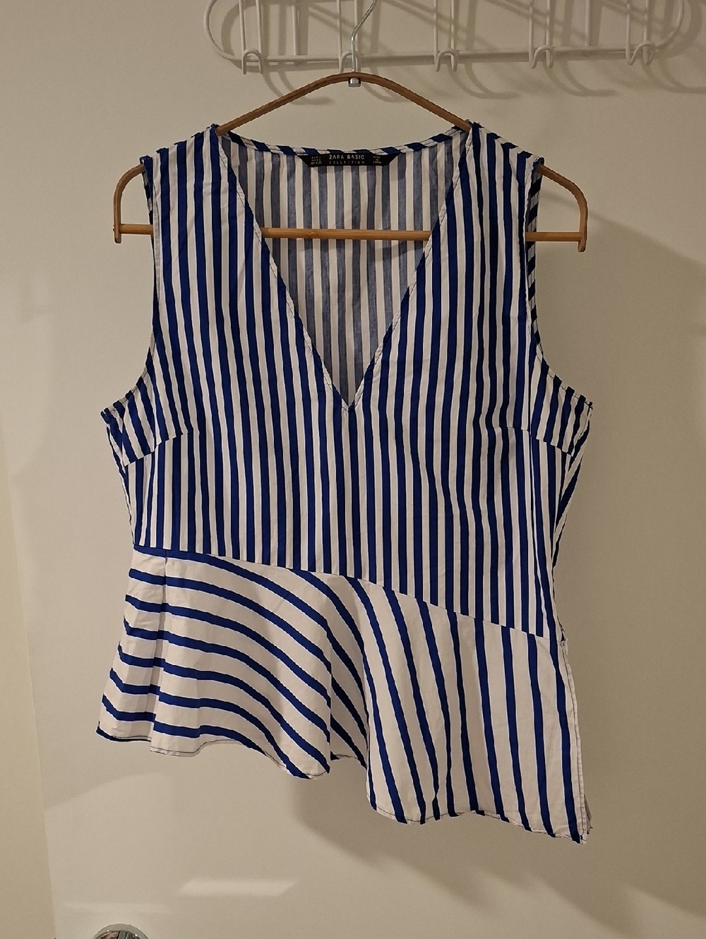 Zara Blue & White Striped Nautical V-neck Asymmetrical Hem Blouse (Size M/L)